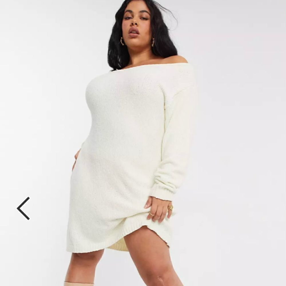 Long Sleeve/Off the Shoulder by In The Style